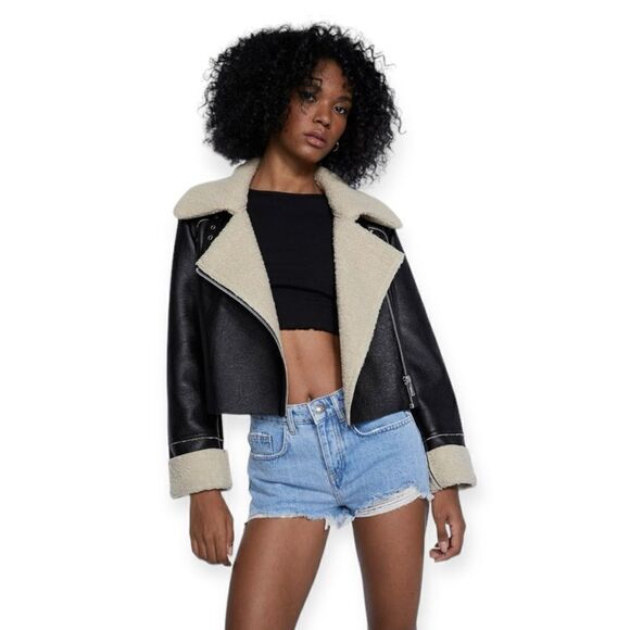 STRADIVARIUS | Blue | LOW RISE SHORT - Picture 5 of 13